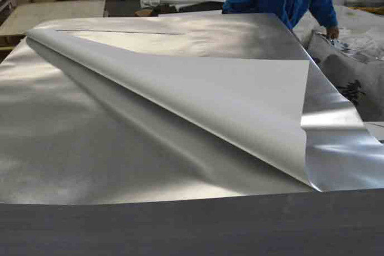 69 - El vacío de plata impermeable de 83 G/M metalizó el papel para la etiqueta de la cerveza de la fuerza mojada